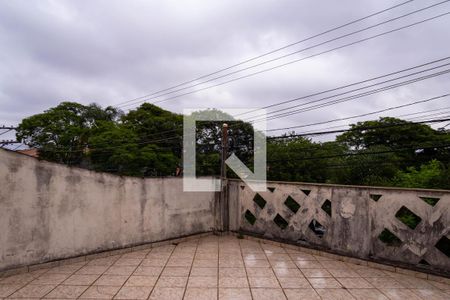 Casa à venda com 172m², 4 quartos e 2 vagas Casa à venda com 172m², 4 quartos e 2 vagasVaranda do Quarto 2