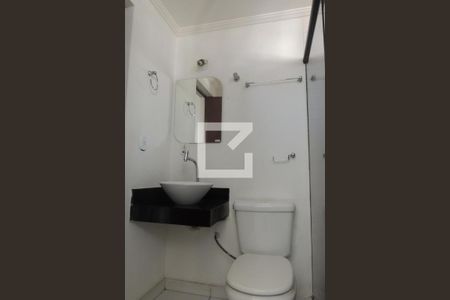 Banheiro de kitnet/studio para alugar com 1 quarto, 45m² em Centro, Campinas