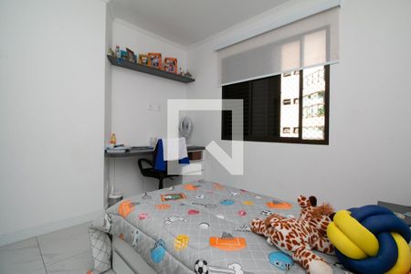 Apartamento à venda com 186m², 4 quartos e 2 vagasQuarto