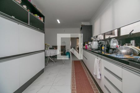 Apartamento à venda com 186m², 4 quartos e 2 vagasCozinha