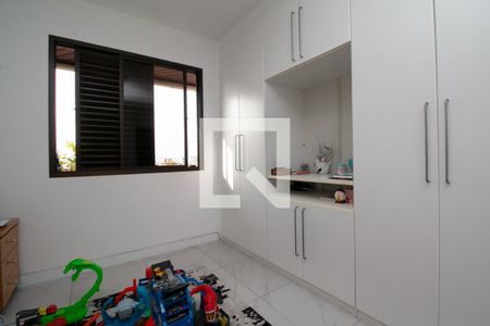 Apartamento à venda com 186m², 4 quartos e 2 vagasQuarto