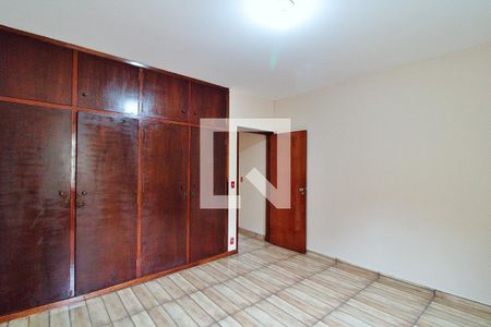 Apartamento para alugar com 120m², 3 quartos e sem vaga Apartamento para alugar com 120m², 3 quartos e sem vagaQuarto 2