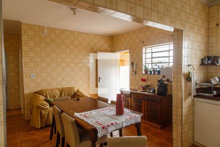 Casa à venda com 240m², 3 quartos e 8 vagasCozinha