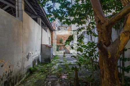 Casa à venda com 240m², 3 quartos e 8 vagasQuintal