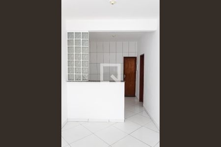 Casa para alugar com 70m², 2 quartos e 2 vagasCozinha