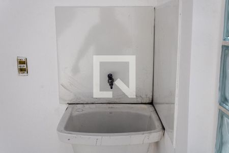 Casa para alugar com 70m², 2 quartos e 2 vagasQuintal