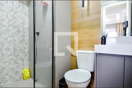 Banheiro de apartamento à venda com 2 quartos, 45m² em Vila Augusta, Guarulhos