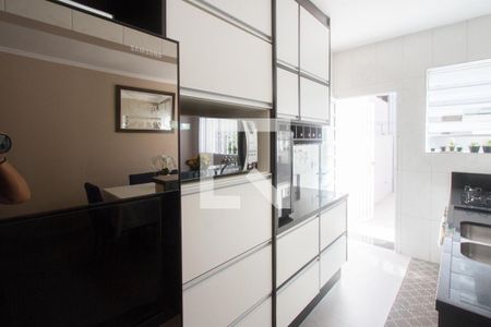 Casa à venda com 150m², 3 quartos e 1 vaga Casa à venda com 150m², 3 quartos e 1 vagaCozinha