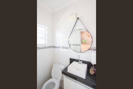 Casa à venda com 150m², 3 quartos e 1 vaga Casa à venda com 150m², 3 quartos e 1 vagaBanheiro de Serviço