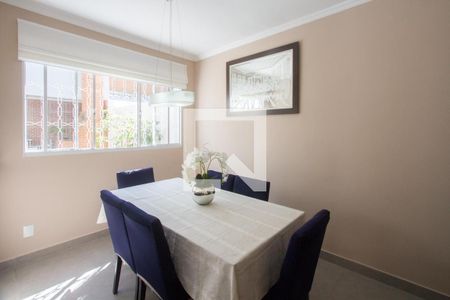 Casa à venda com 150m², 3 quartos e 1 vaga Casa à venda com 150m², 3 quartos e 1 vagaSala de Jantar