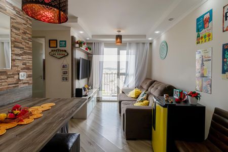 Sala de apartamento para alugar com 2 quartos, 45m² em Taboão, São Paulo