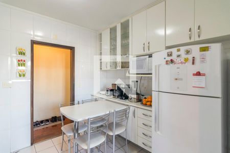 Apartamento à venda com 110m², 3 quartos e 2 vagasCozinha