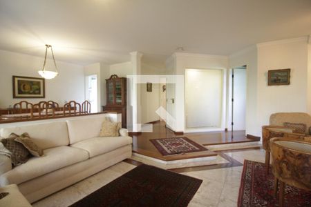 Sala de apartamento à venda com 3 quartos, 206m² em Vila Suzana, São Paulo