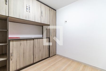 Quarto 1 de apartamento para alugar com 2 quartos, 55m² em Vila Constança, São Paulo