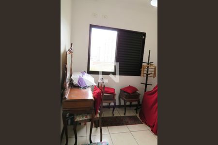 Casa à venda com 216m², 3 quartos e 4 vagasQuarto 2