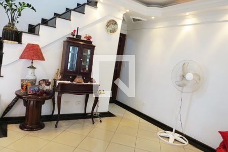 Sala de casa à venda com 3 quartos, 216m² em Vila Invernada, São Paulo