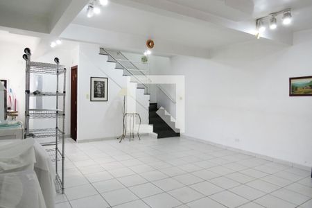 Casa à venda com 216m², 3 quartos e 4 vagasGaragem