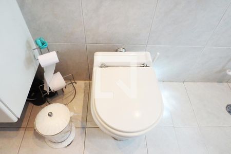 Casa à venda com 216m², 3 quartos e 4 vagasBanheiro da Suíte