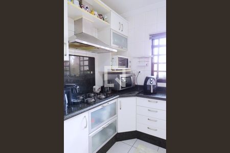 Casa à venda com 216m², 3 quartos e 4 vagasCozinha - Armários