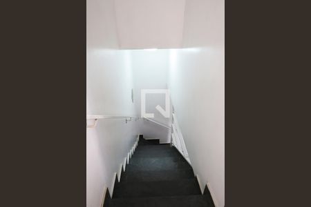 Casa à venda com 216m², 3 quartos e 4 vagasEscada