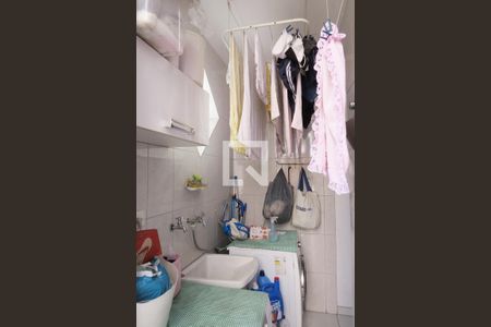 Casa à venda com 216m², 3 quartos e 4 vagasDetalhe da area de serviço