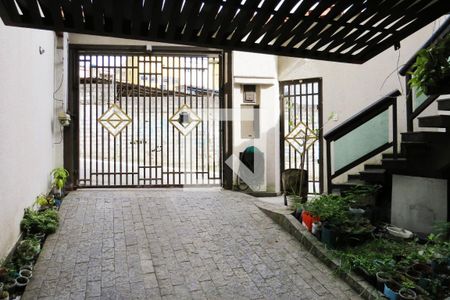 Casa à venda com 216m², 3 quartos e 4 vagasGaragem