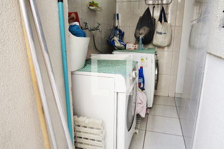 Casa à venda com 216m², 3 quartos e 4 vagasDetalhe da area de serviço