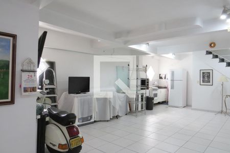 Casa à venda com 216m², 3 quartos e 4 vagasGaragem