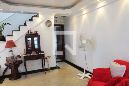 Sala de casa à venda com 3 quartos, 216m² em Vila Invernada, São Paulo