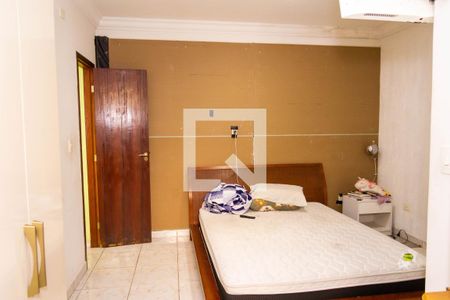 Casa para alugar com 300m², 4 quartos e 4 vagasQuarto  da edícula