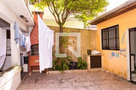 Casa para alugar com 300m², 4 quartos e 4 vagasQuintal