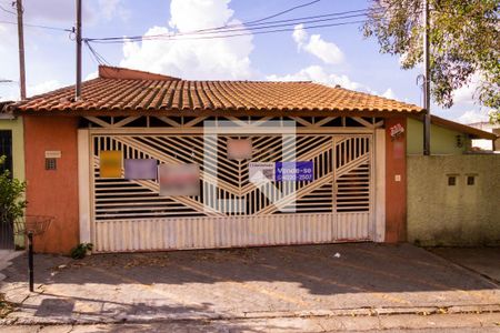 Casa para alugar com 300m², 4 quartos e 4 vagasFachada e plaquinha