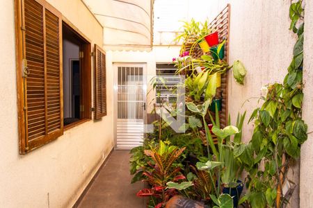 Casa para alugar com 300m², 4 quartos e 4 vagasHall