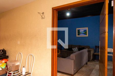 Casa para alugar com 300m², 4 quartos e 4 vagasHall / garagem