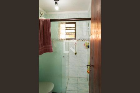 Casa para alugar com 300m², 4 quartos e 4 vagasBanheiro  da edícula