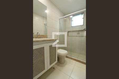 Apartamento à venda com 80m², 3 quartos e 2 vagasBanheiro Social