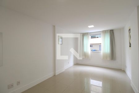 Apartamento à venda com 80m², 3 quartos e 2 vagasQuarto 2