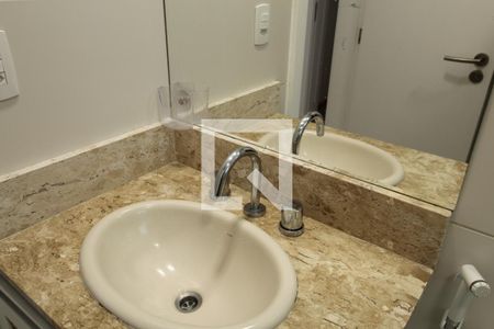 Apartamento à venda com 80m², 3 quartos e 2 vagasBanheiro Social