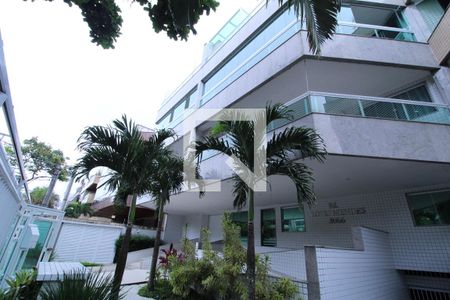 Apartamento à venda com 80m², 3 quartos e 2 vagasFachada