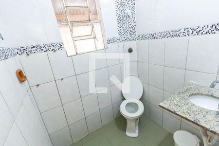 Banheiro de casa para alugar com 1 quarto, 70m² em Vila Antonieta, São Paulo