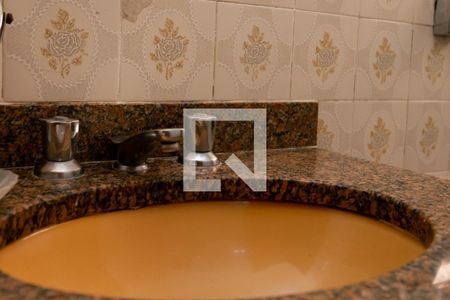 Casa à venda com 1250m², 4 quartos e 5 vagasBanheiro da Suíte 2