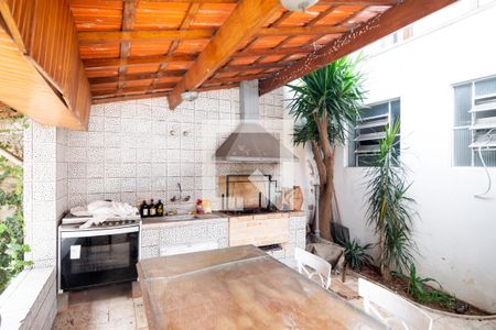 Casa à venda com 1250m², 4 quartos e 5 vagasChurrasqueira