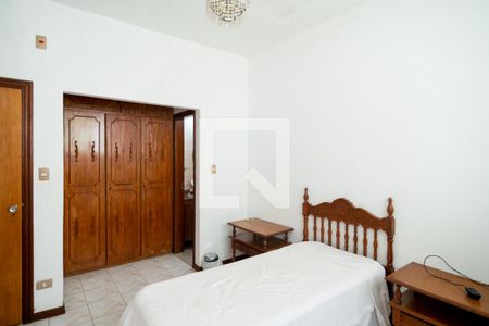 Casa à venda com 1250m², 4 quartos e 5 vagasSuíte 2