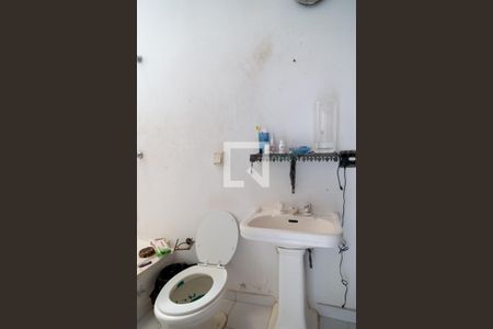 Casa à venda com 1250m², 4 quartos e 5 vagasBanheiro Edícula