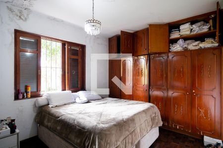 Casa à venda com 1250m², 4 quartos e 5 vagasQuarto 1