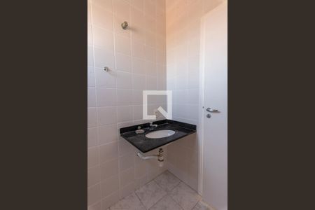 Casa à venda com 150m², 2 quartos e 2 vagas Casa à venda com 150m², 2 quartos e 2 vagasBanheiro da Suíte