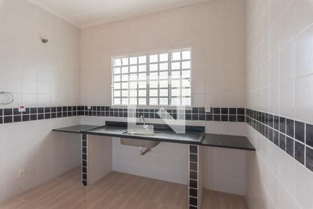 Casa à venda com 150m², 2 quartos e 2 vagas Casa à venda com 150m², 2 quartos e 2 vagasCozinha