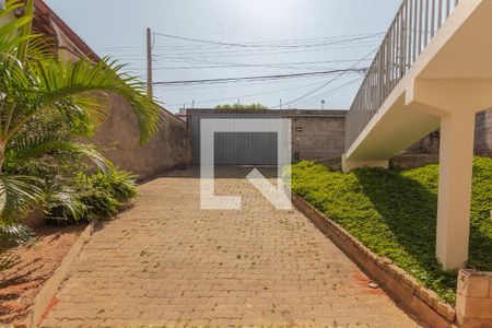 Casa à venda com 150m², 2 quartos e 2 vagas Casa à venda com 150m², 2 quartos e 2 vagasGaragem