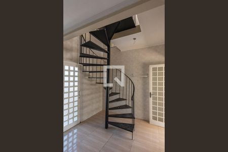 Casa à venda com 150m², 2 quartos e 2 vagas Casa à venda com 150m², 2 quartos e 2 vagasLavanderia