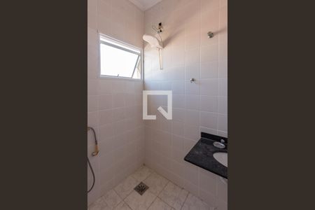 Casa à venda com 150m², 2 quartos e 2 vagas Casa à venda com 150m², 2 quartos e 2 vagasBanheiro da Suíte